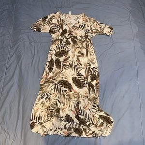 Old Navy white black and white dress with leaves.